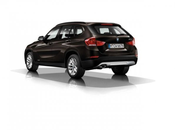 Heck- und Seitenpartie des BMW X1