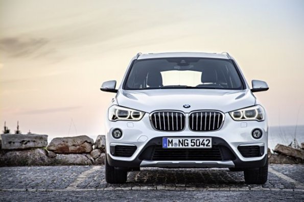 Frontansicht des BMW X1