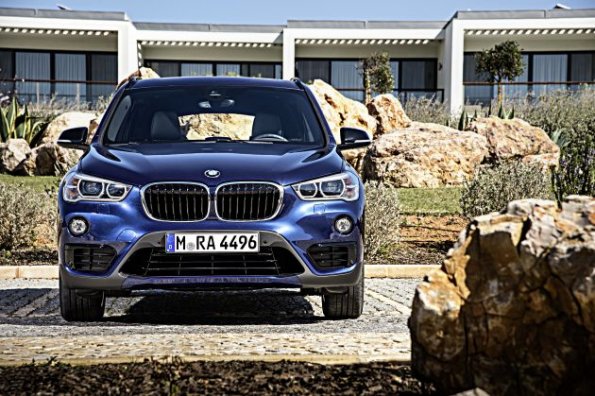 Frontansicht des BMW X1