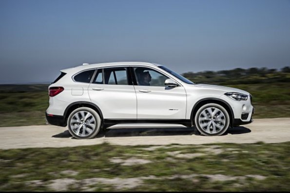 Der BMW X1 im Profil