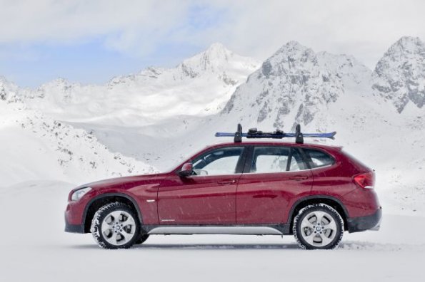 The new BMW X1 xDrive28i (01/2011)