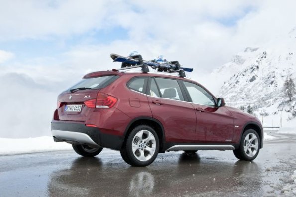 The new BMW X1 xDrive28i (01/2011)