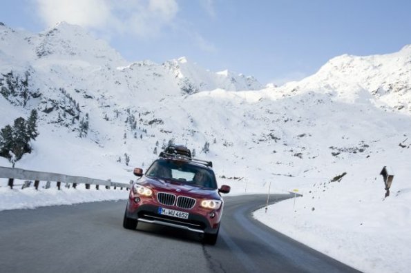 The new BMW X1 xDrive28i (01/2011)