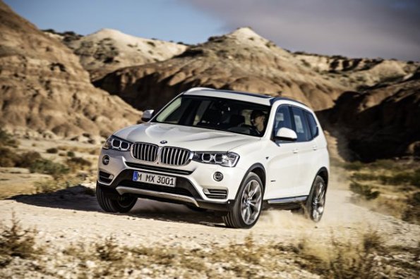 Eine Aufnahme mit dem BMW X3 in freier Wildbahn