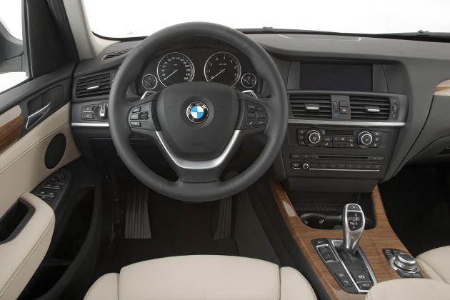 BMW X3 2010:
P90063517