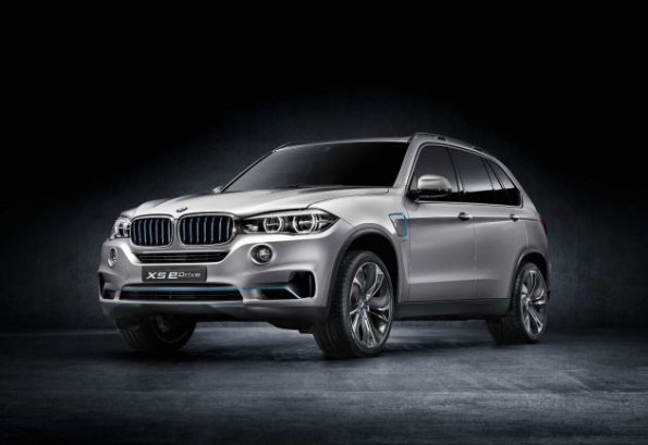 Frontpartie am BMW X5 Concept e-drive