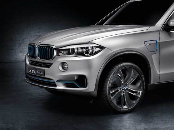 Die Frontpartie des BMW X5 Concept e-drive