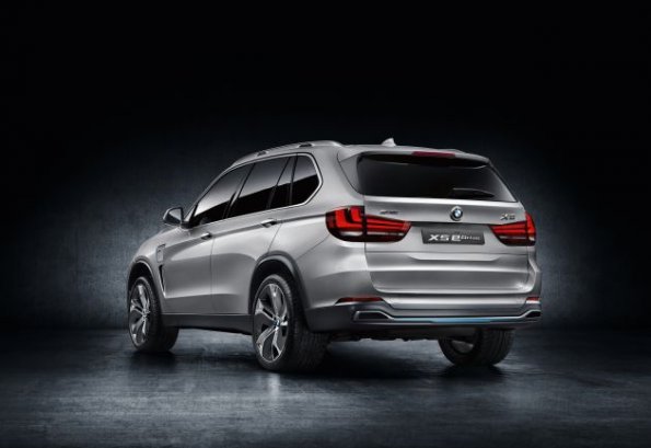 Die Heckpartie des BMW X5 Concept eDrive