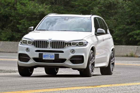 Frontansicht des BMW X5 M50d