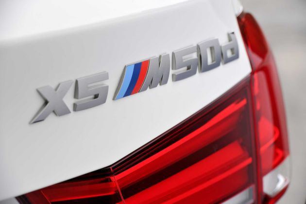 BMW X5 M50d:
BMW X5 M50d