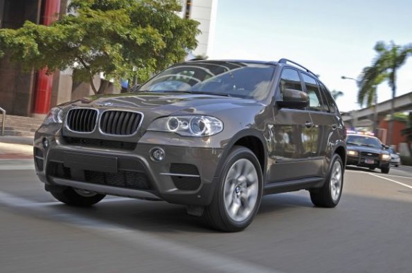 The new BMW X5 xDrive35i ? On Location Miami (04/2010)