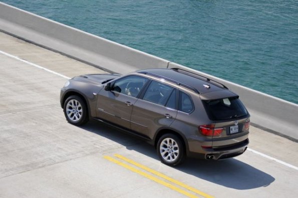 The new BMW X5 xDrive35i ? On Location Miami (04/2010)