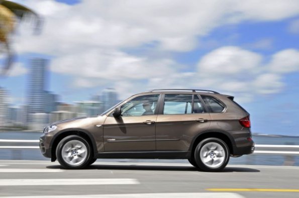 The new BMW X5 xDrive35i ? On Location Miami (04/2010)