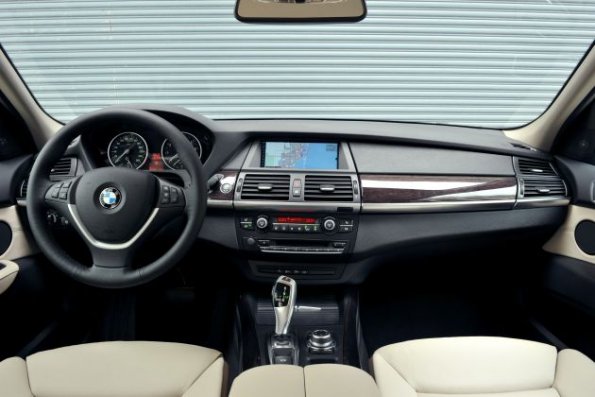 The new BMW X5 xDrive35i ? On Location Miami (04/2010)