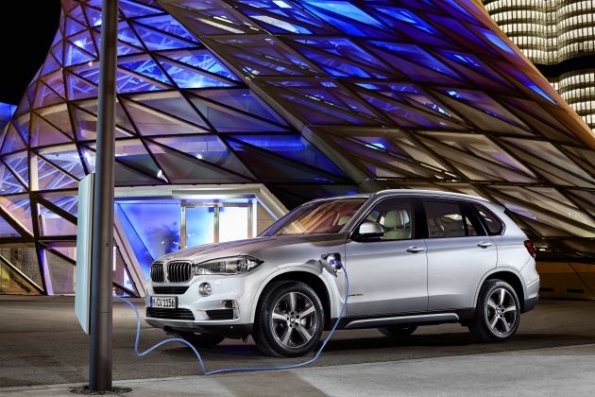 Der BMW X5 xDrive 40 e