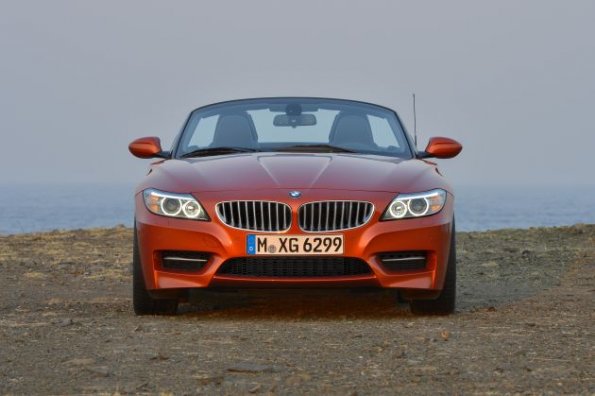 Die Fahrzeugfront des BMW Z4