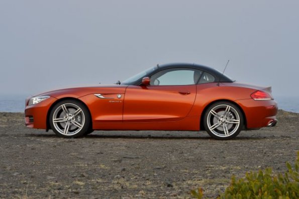 Das Profil des BMW Z4  mit geschlossenem Verdeck