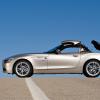 Ein Teil des &Ouml;ffne- und Schlie&szlig;vorgangs des Hard-Tops beim BMW Z4 2009