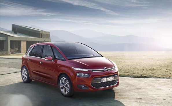 Front- und Seitenpartie des Citroen C4 Picasso