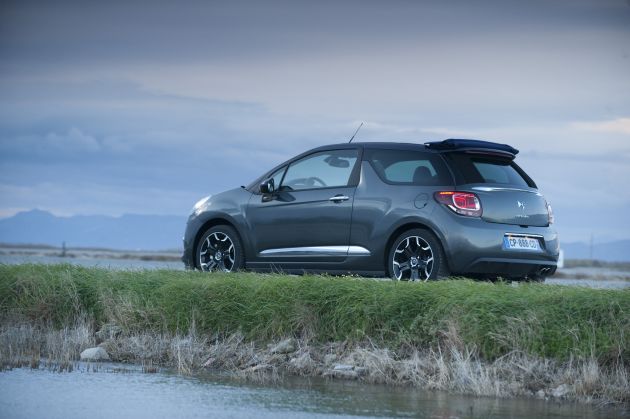 Citroen DS3 Cabriolet:
Citroen DS3 Cabriolet