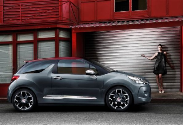 Die Seitenansicht des Citroen DS3