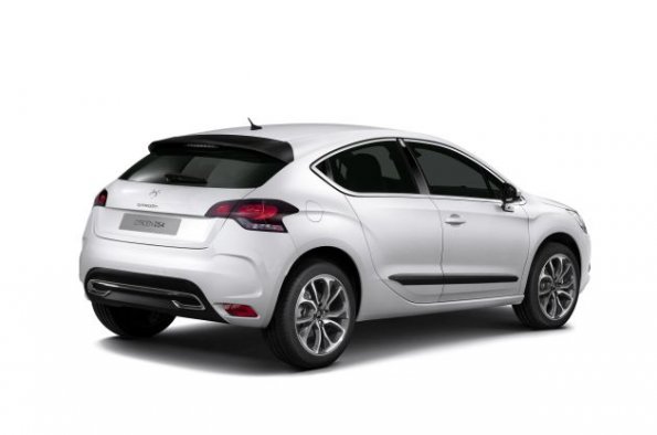 Heckpartie und Seitenansicht des Citroen DS4