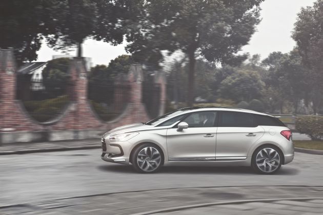 Citroen DS5 :
Citroen DS5 