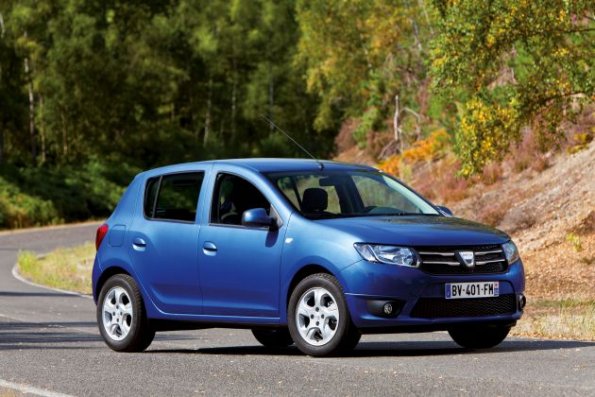 Die Seitenpartie des Dacia Sandero