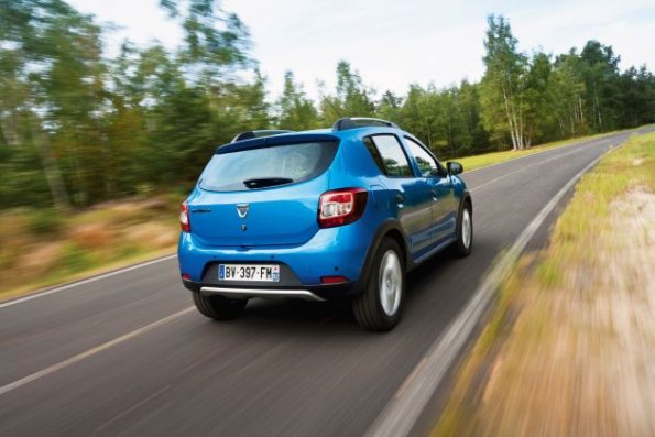 Die Heckpartie des Dacia Sandero