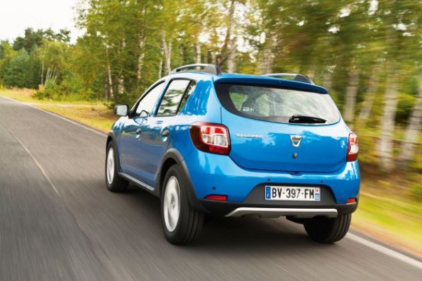 Die Heckpartie des Dacia Sandero