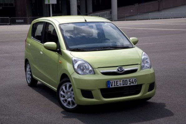 Front- und Seitenansicht des Daihatsu Cuore