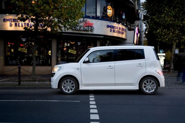 Der Daihatsu Materia  in der Seitenansicht