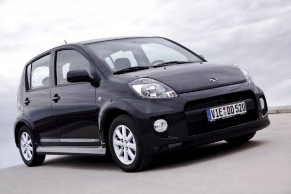 Die Frontpartie des Daihatsu Sirion