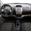 Cockpit und Armaturen des Daihatsu Sirion