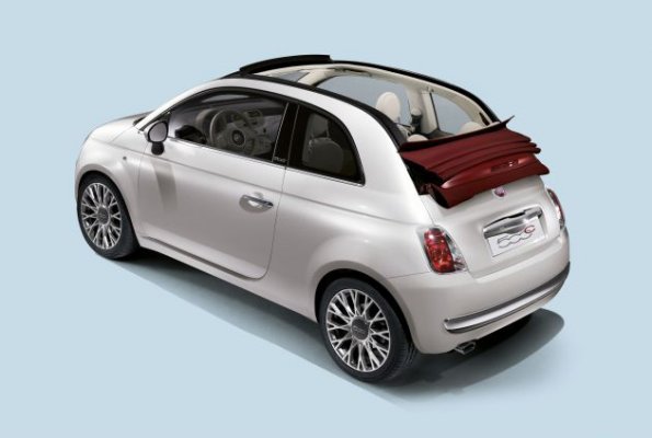 Das Softtop des Fiat 500 C gibt es in diversen Farben