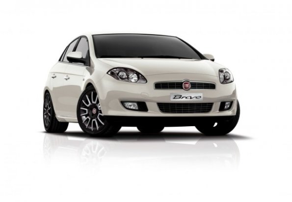 Die Frontansicht des Fiat Bravo