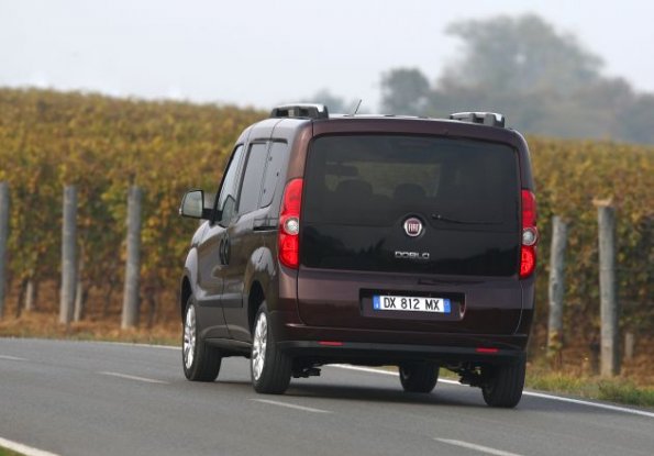 Heckansicht des Fiat Doblo