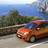 Front- und Seitenpartie des Fiat Panda 2012