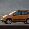 Die Seitenpartie des Fiat Panda Trekking