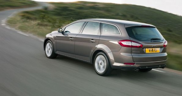 Seitenansicht des Ford Mondeo 2010