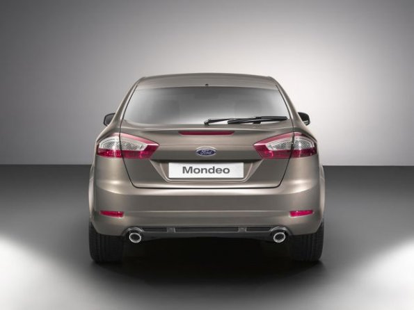 Dem Heckdes Ford Mondeo 2010 haben die Ford-Entwickler eine neue Klappe verpasst