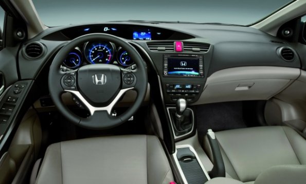 Die Innenraumaufnahme zeigt das Cockpit des neuen Honda Civic