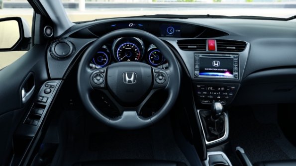 Die Detailaufnahme zeigt das Cockpit im neuen Honda Civic