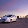 Front- / Seitenansicht des Honda Insight