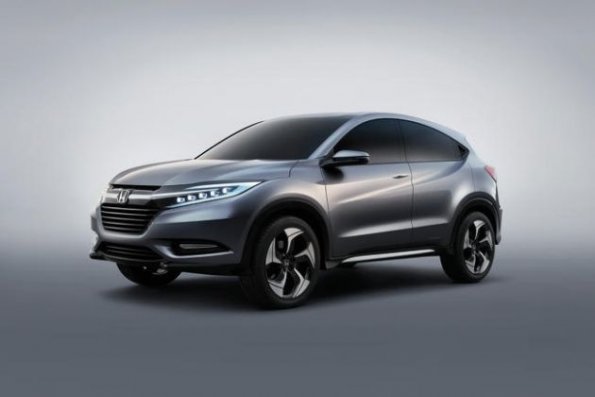 Die Front- und Seitenpartie des Honda SUV Concept