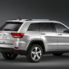 Heck- und Seitenansicht des Jeep Grand Cherokee