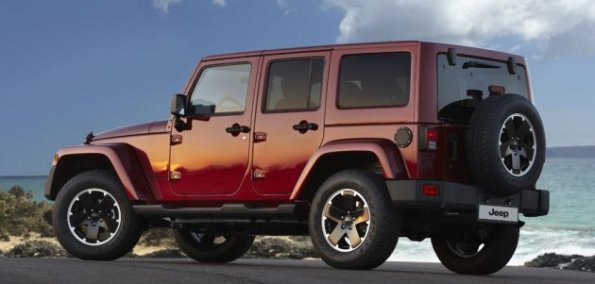 Die Heck- und Frontpartie des Jeep Wrangler Black Edition