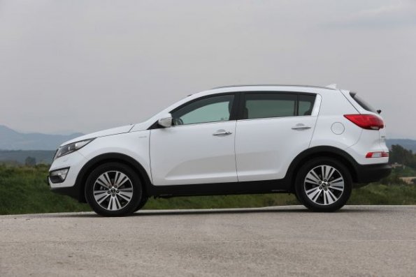 Seitenansicht des Kia Sportage 