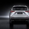 <p>Die Heckansicht des Lexus NX</p>