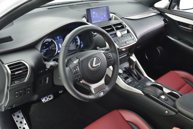Lexus NX:
Lexus NX